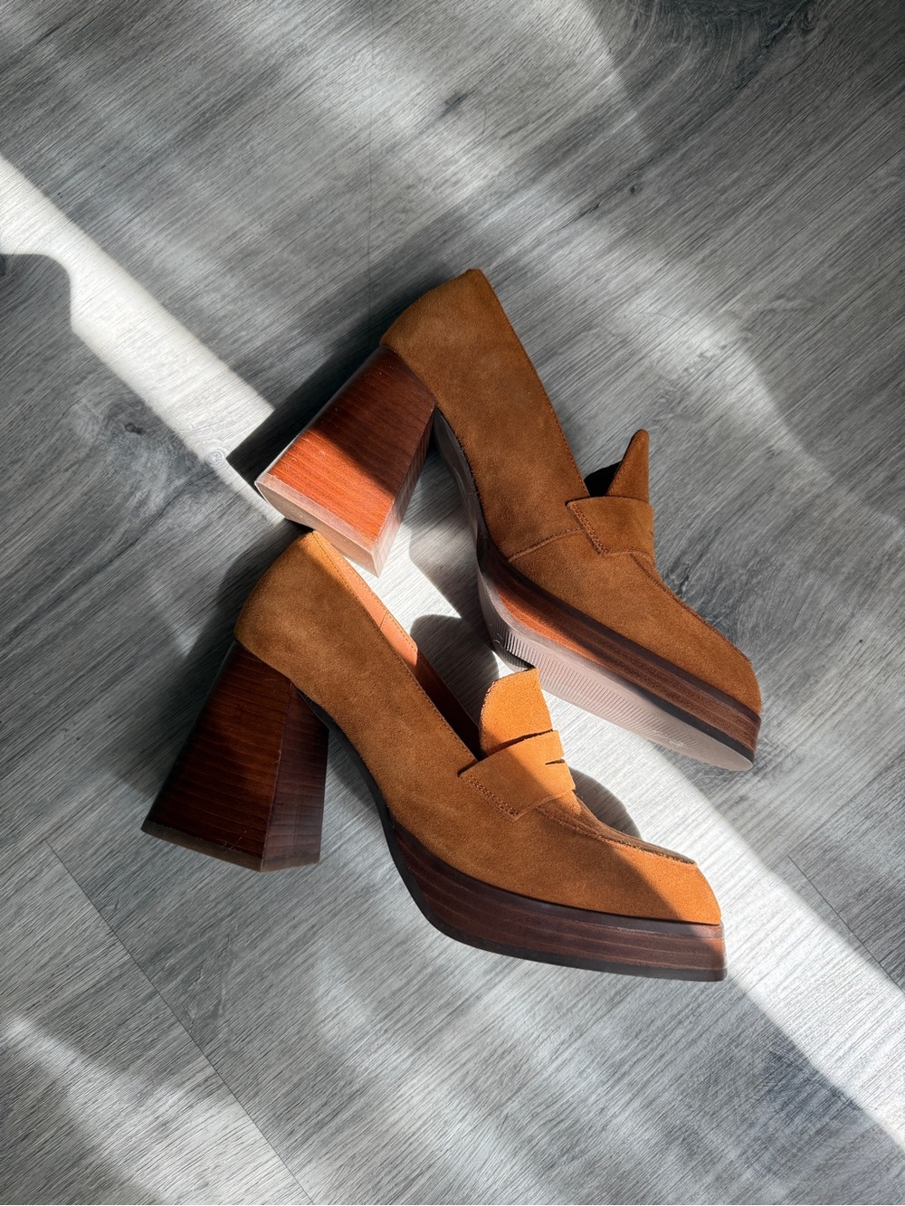 Ángel Alarcón Suede Heeled Loafers in Cognac Brown